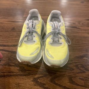 New balance trail running sneakers size 7.5 women